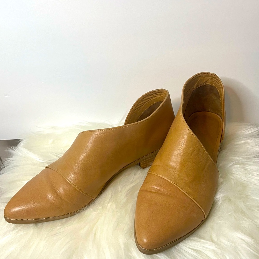Universal Thread | Wenda Cutout Loafer Booties Beige